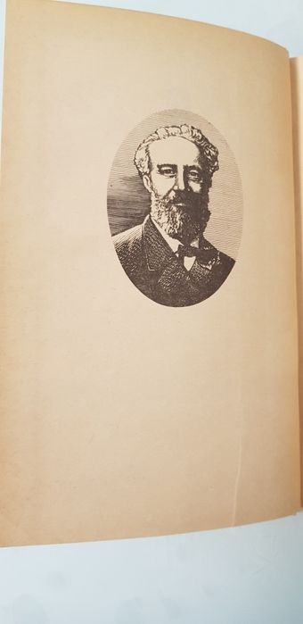 Книга "Таинственный остров"
