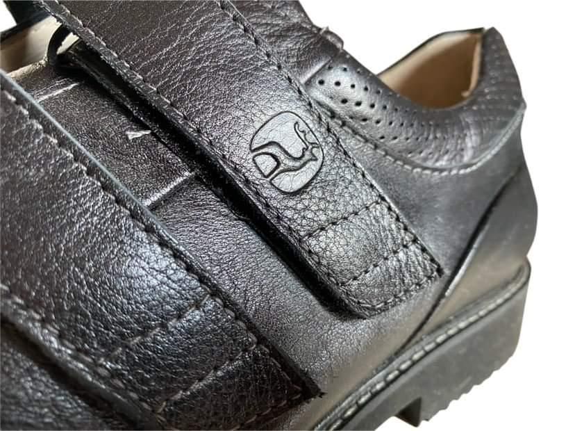 Продам класичні нові чоловічі туфлі Klaveness ( Ecco ) розмір 44 - 45