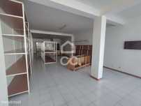 Espaço comercial para arrendar em Monte Real