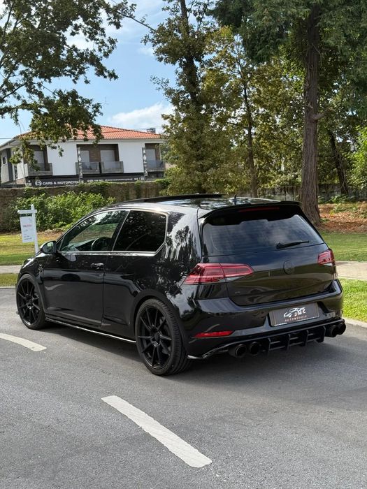 VW Golf R 4Motion (BlueMotion ) DSG
