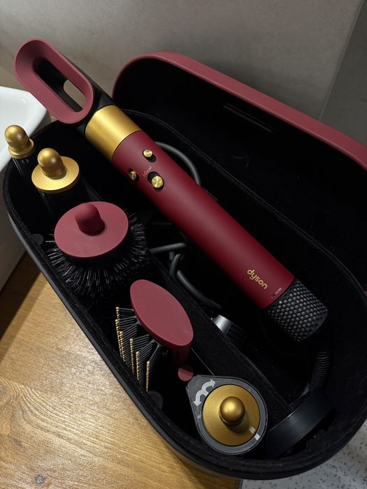 Dyson Airwrap i.d. Multi-Styler Curly + Coily (Red Velvet/Gold)