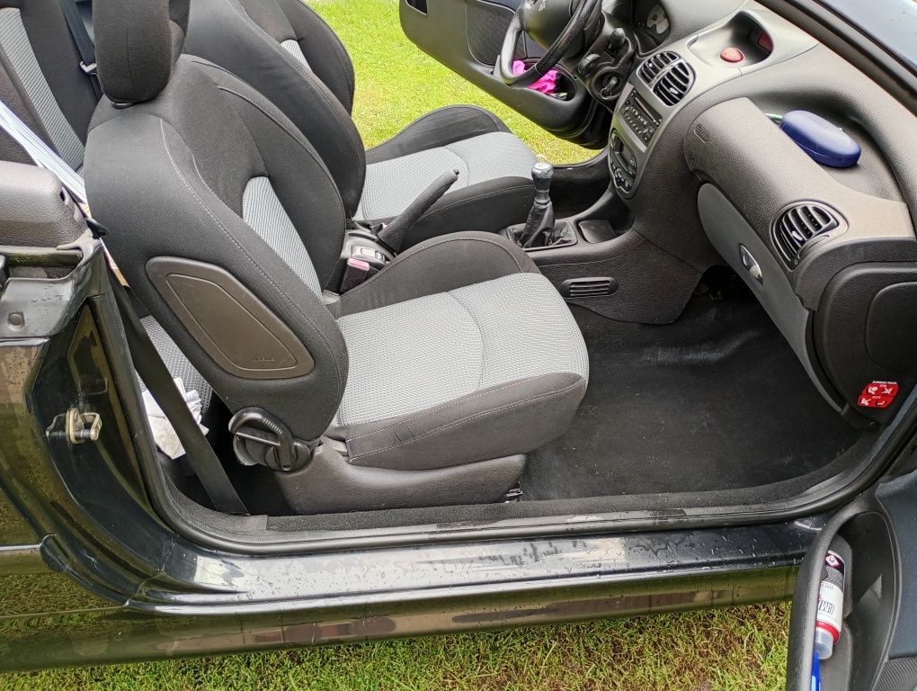 Peugeot 206 CC 1.6 b w dobrym stanie