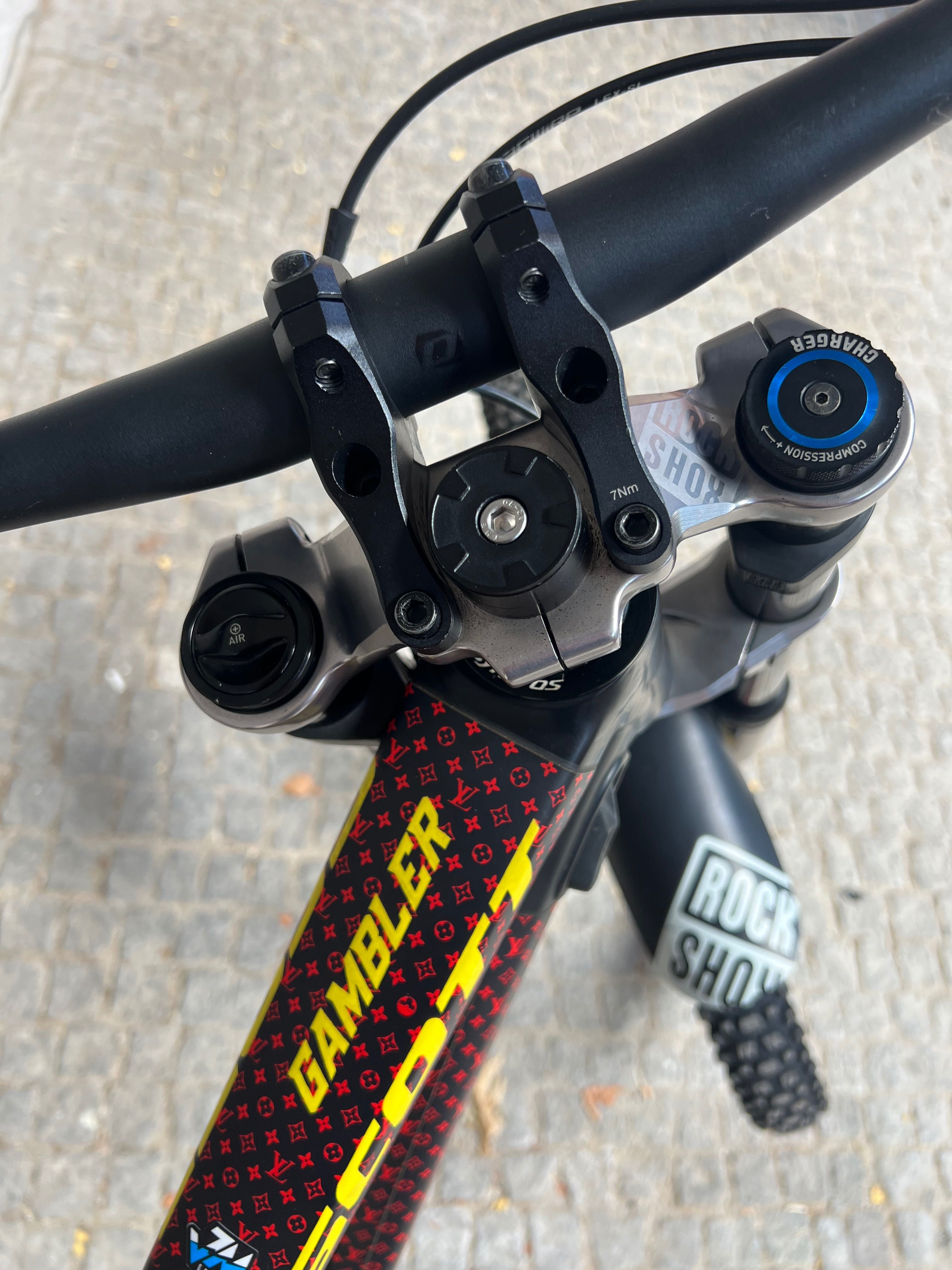 Scott gambler 930 Downhill L