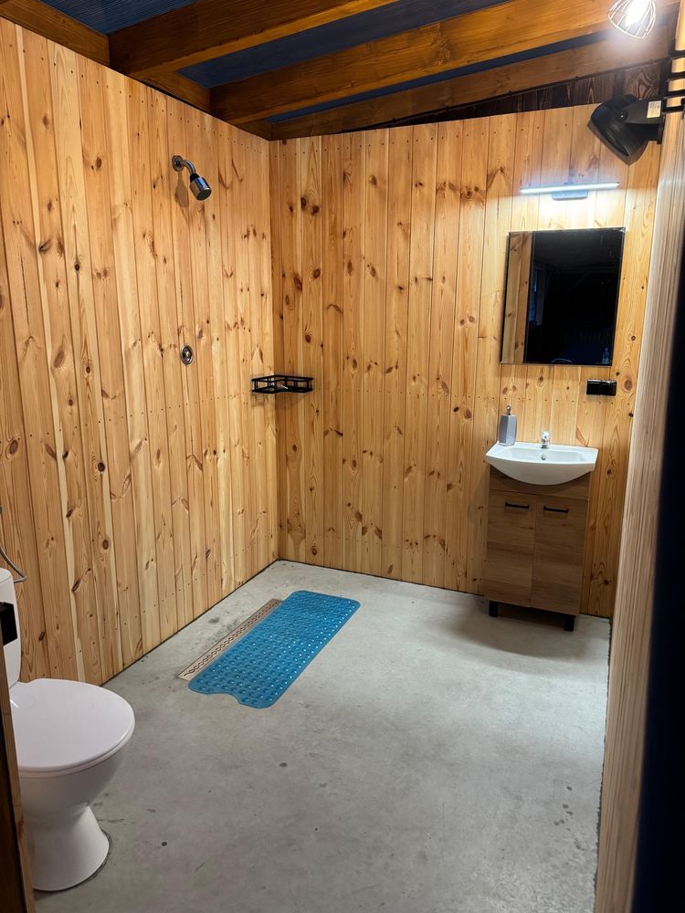 Domek / Szkolenie Firmowe / 20 osobowa Altana / 12 osobowe Jacuzzi