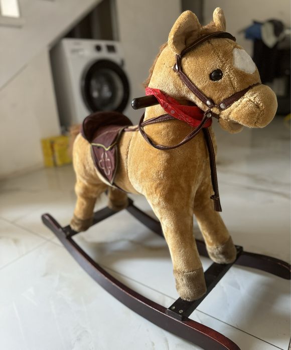 Іграшка гойдалка лошадка дитяча