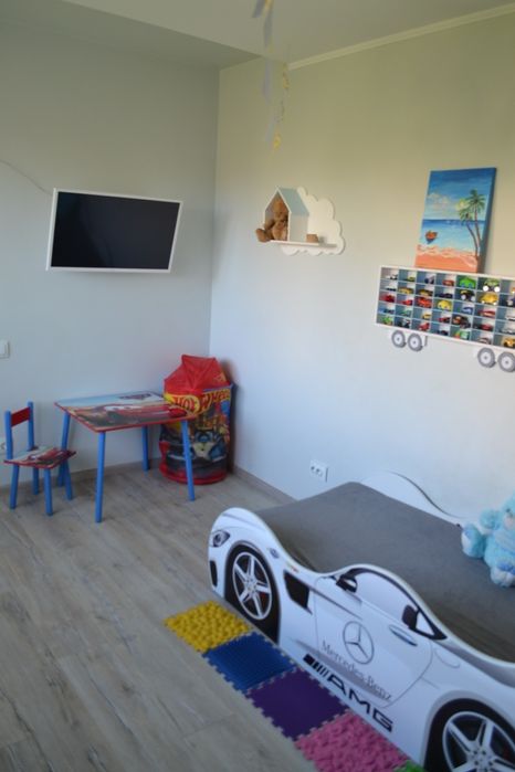 Продаж 3-х кімнатної квартири.Центр