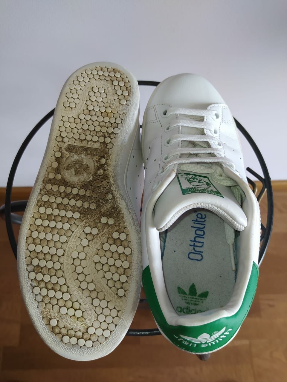 Продам підліткові кросівки Adidas Stan Smith р.35