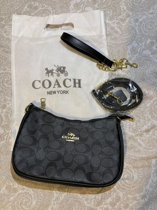 Mala da coach nova.