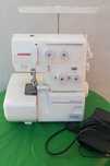 Maquina de costura OVERLOCK - JANOME 8002D