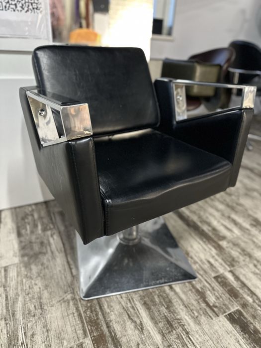 Крісло перукарське