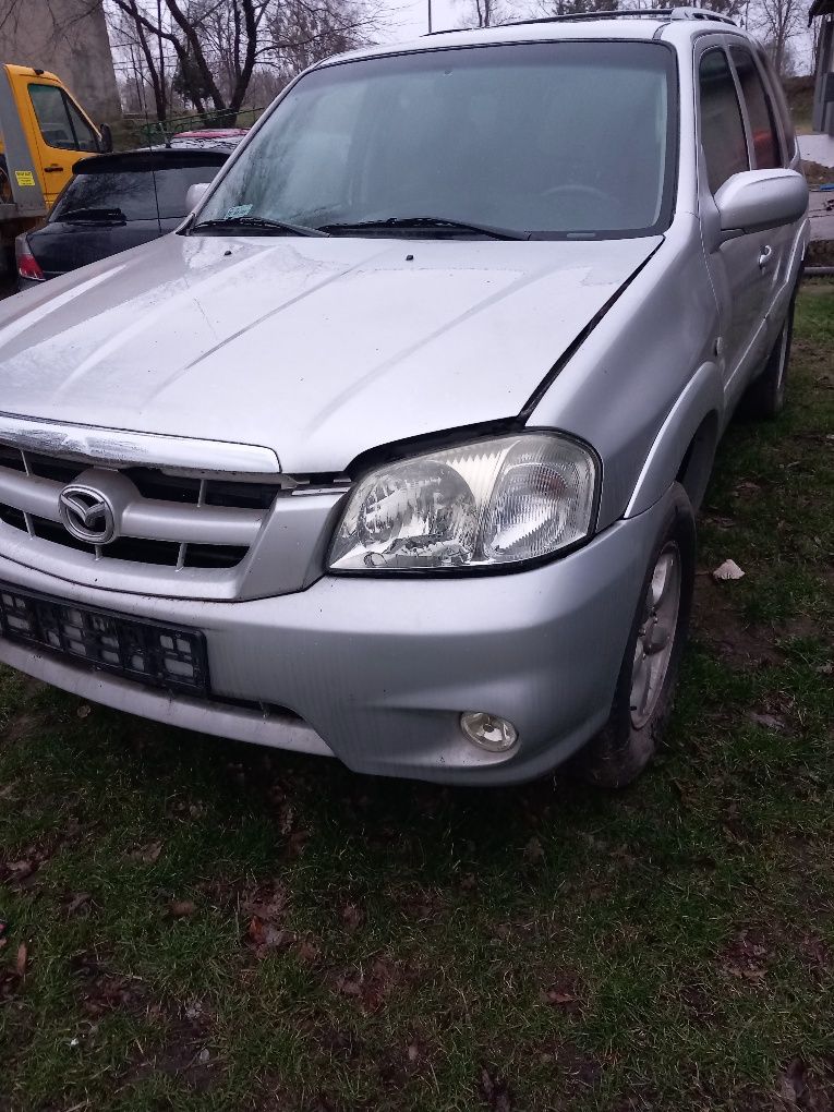 Zderzak mazda Tribute