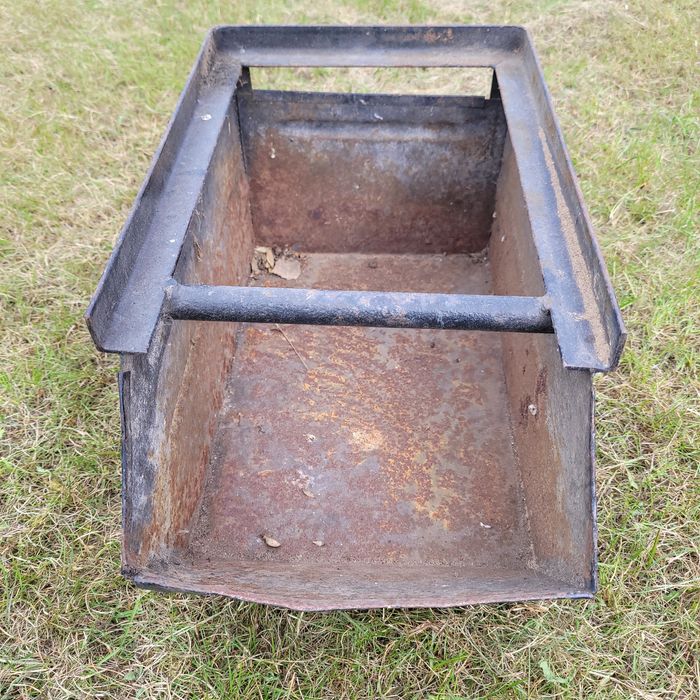 Skrzynka metalowa, kasta metalowa