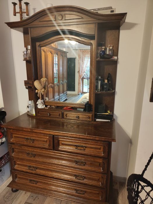 Komplet mebli do sypialni