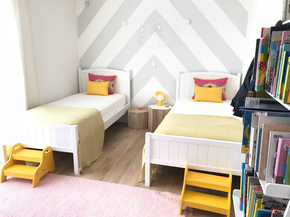 Cama e colchão 90x200