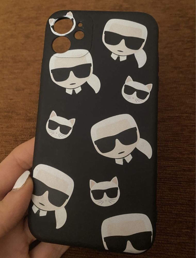 Чохол Karl Lagerfeld на Iphone 11