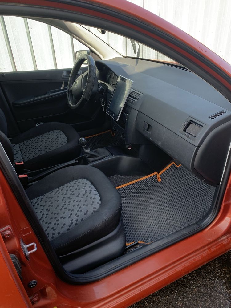 Продам Skoda Fabia 1.4