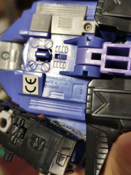 Transformers takara 2001 hasbro Skywarp robot figurka