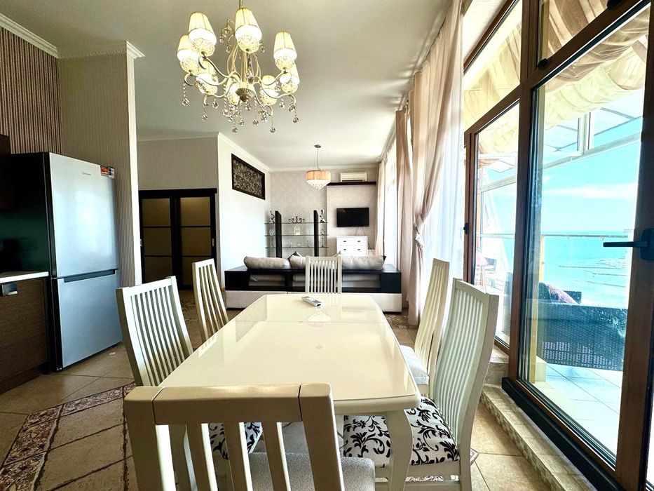 Аркадийский дворец 2 комн.  Панорамный вид моря  огромная Терраса