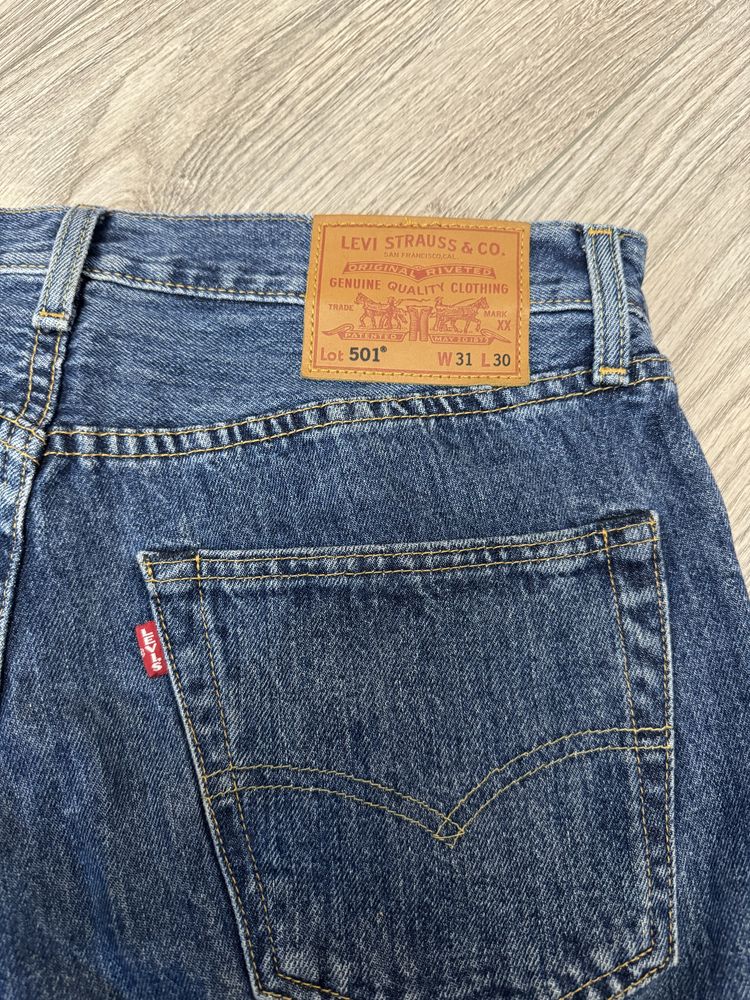 Джинсы Levi’s