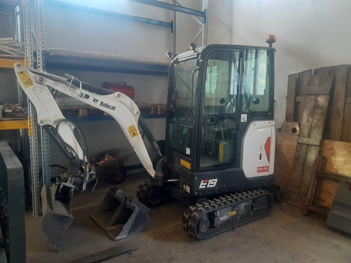 Minikoparka bobcat e19