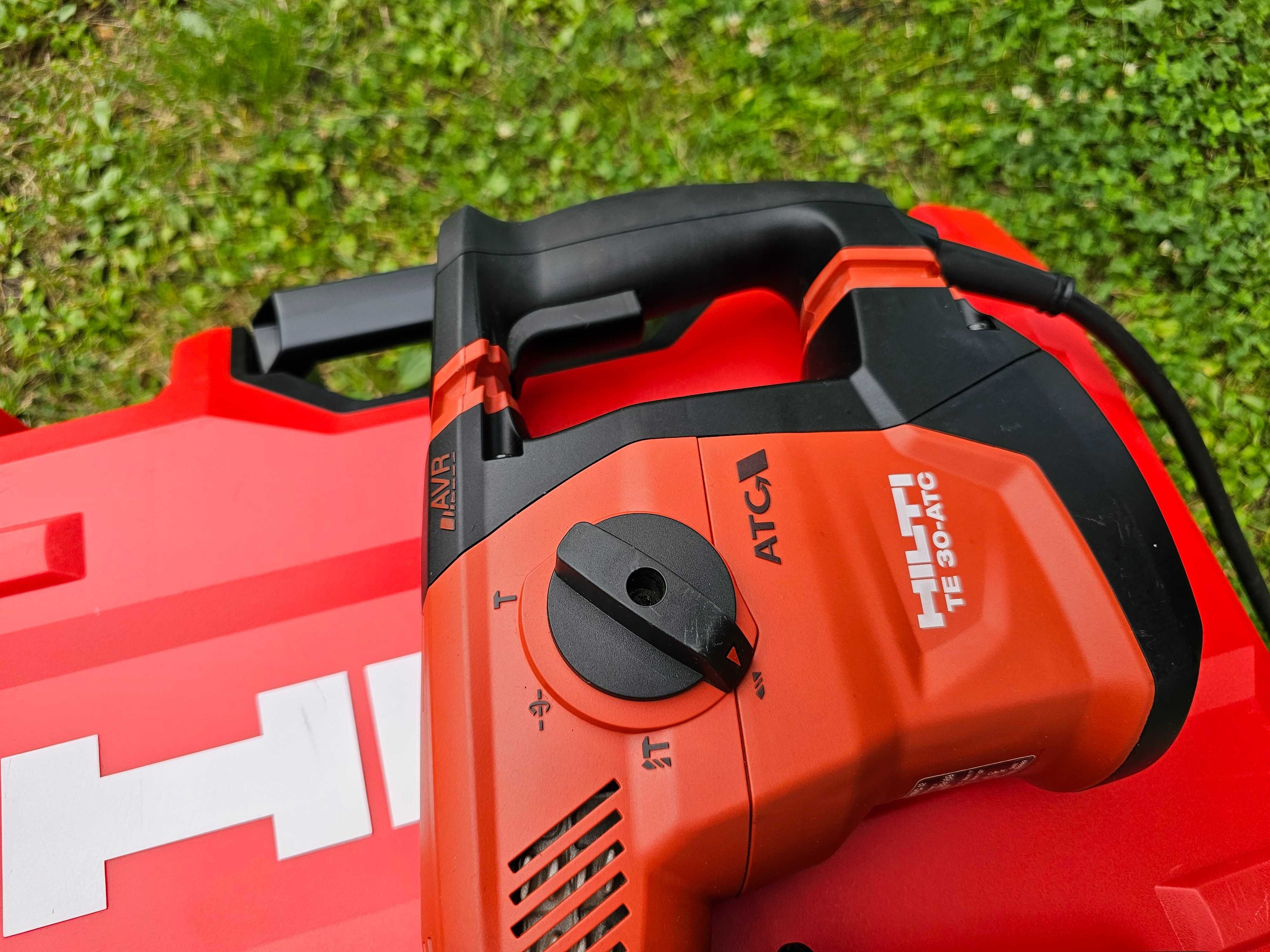 HILTI TE 30-ATC/AVR młotowiertarka z walizką FAKTURA