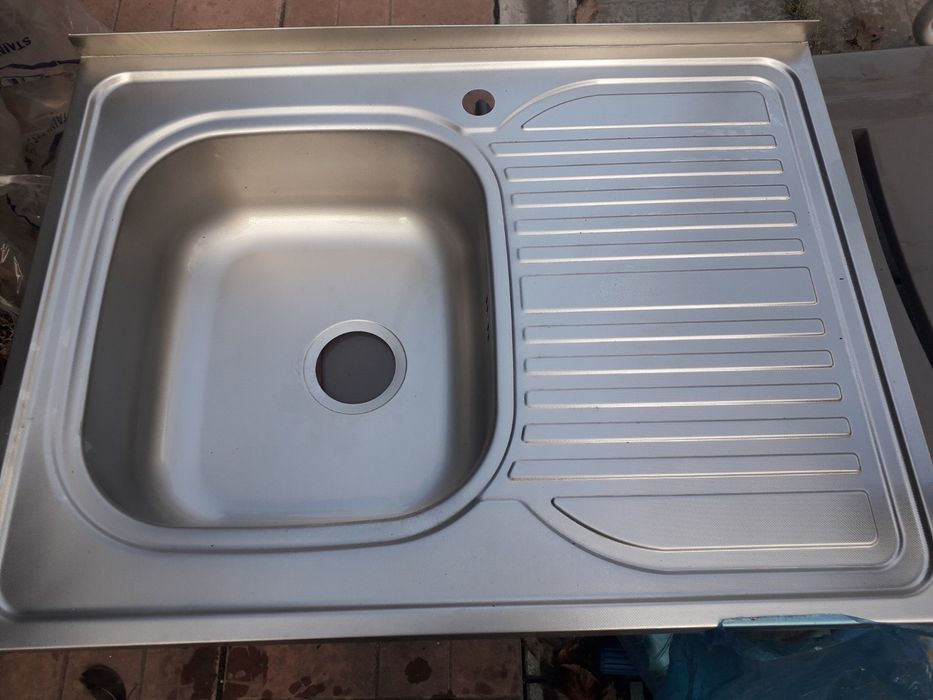 Мойки новые разные