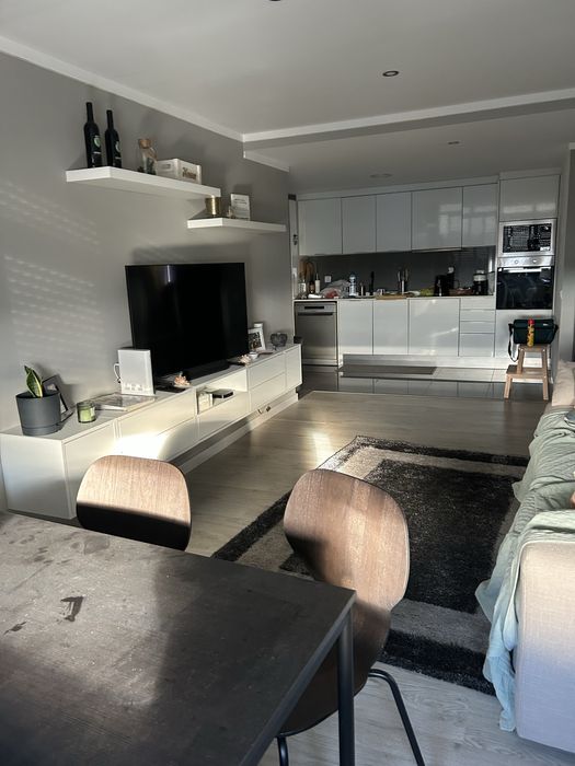 Apartamento t1 para arrendar renovado e mobilado