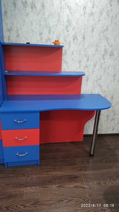 Продам меблі в дитячу кімнату