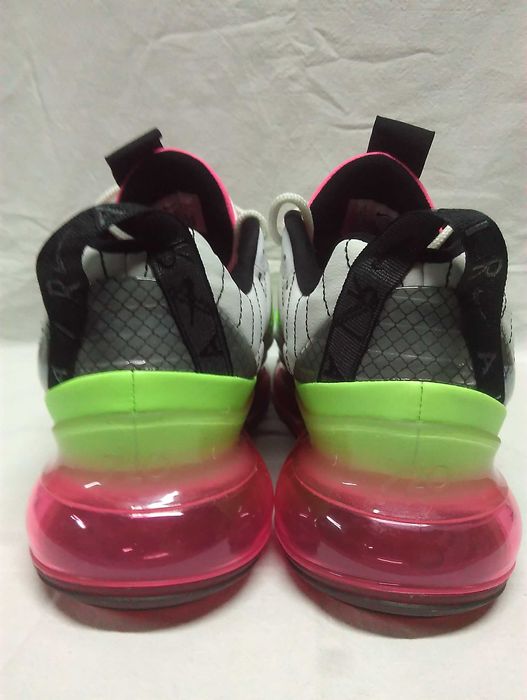 Buty Nike Air Max 720-818 rozm. 40
