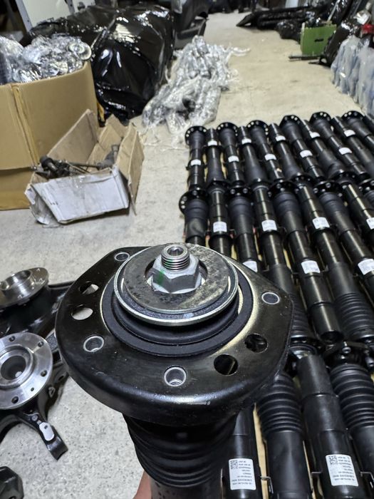 Передні стойки двох каткові Mercedes Sprinter W906 Спринтер 907 Спарка