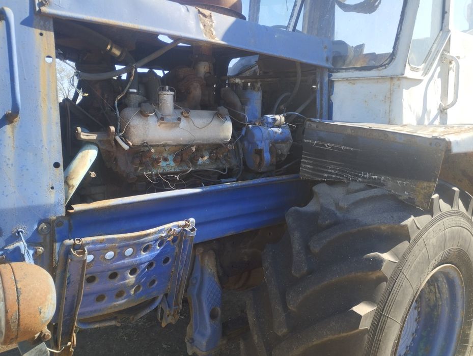 Трактор Т-150 в доглянутому стані