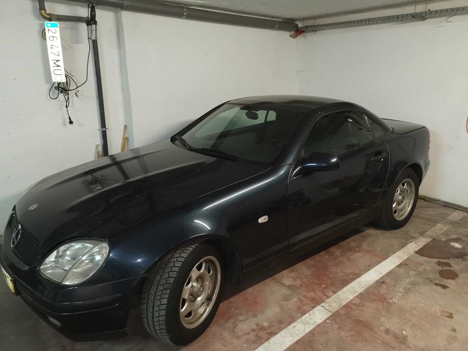 Mercedes descapotável SLK200