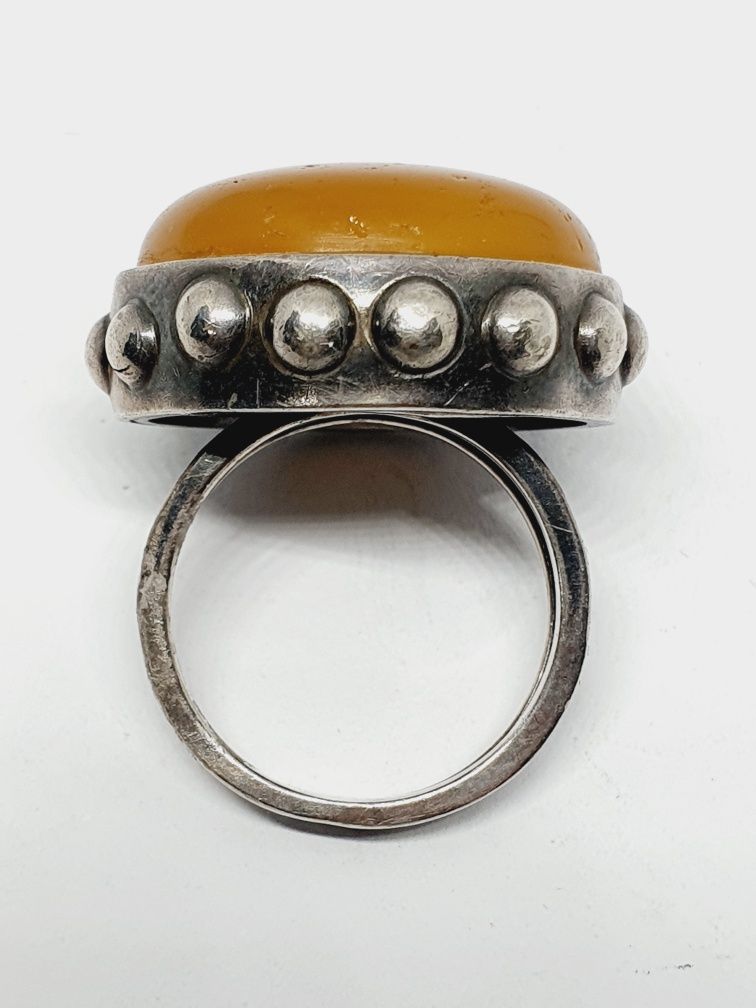 Srebrny pierścionek vintage