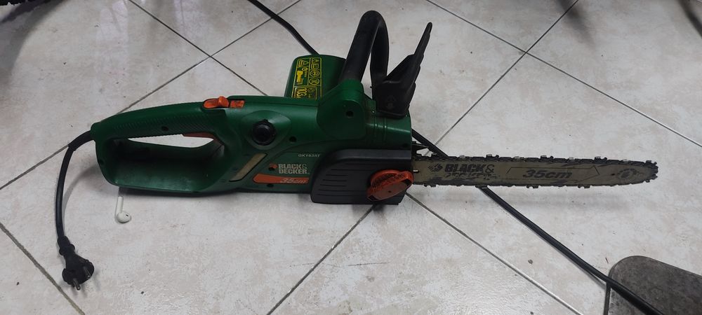 Motosserra eléctrica Black & Decker