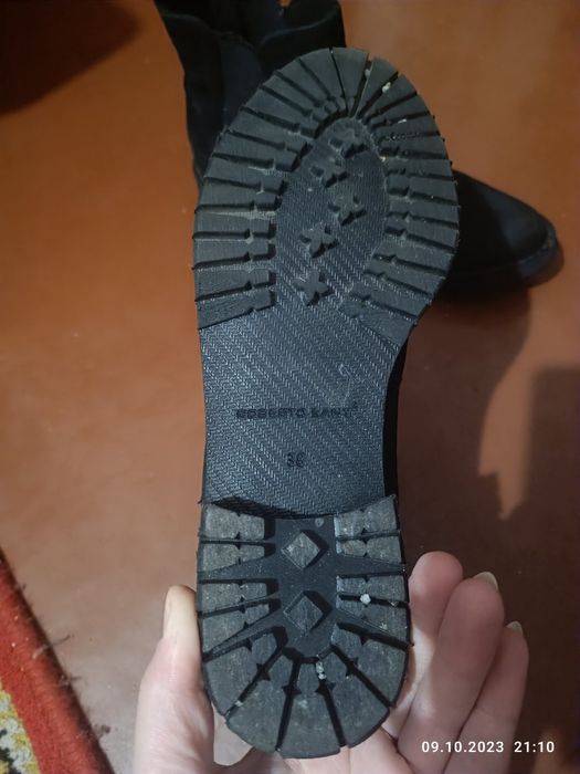 Ботінки нат.шкіра розмір 38