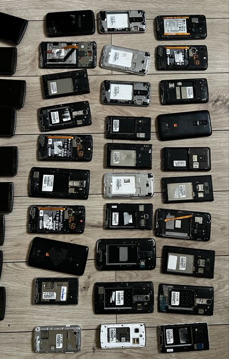 Zestaw 60 sztuk telefonów LG, Samsung, Vivo