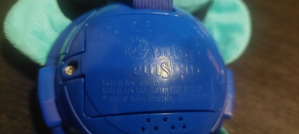 Żółw maskotka na baterie