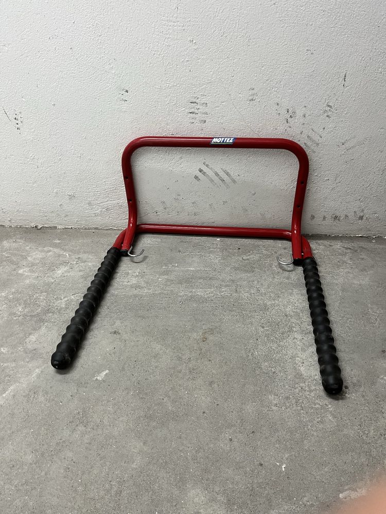 Suporte de parede rebatível para bicicleta
