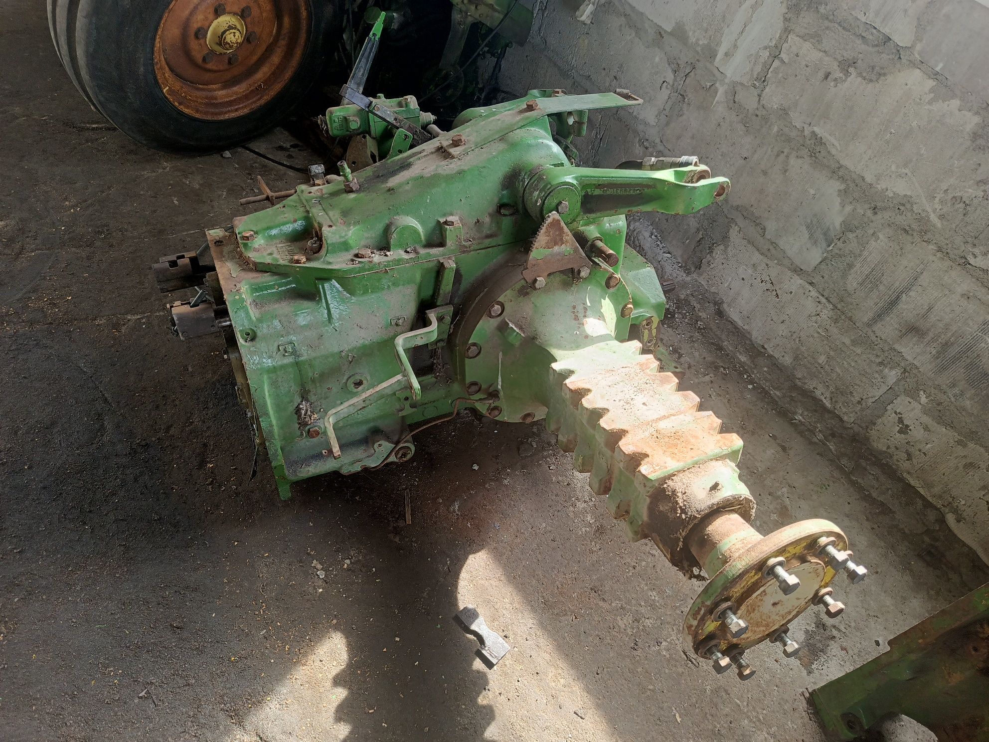 John Deere cześć