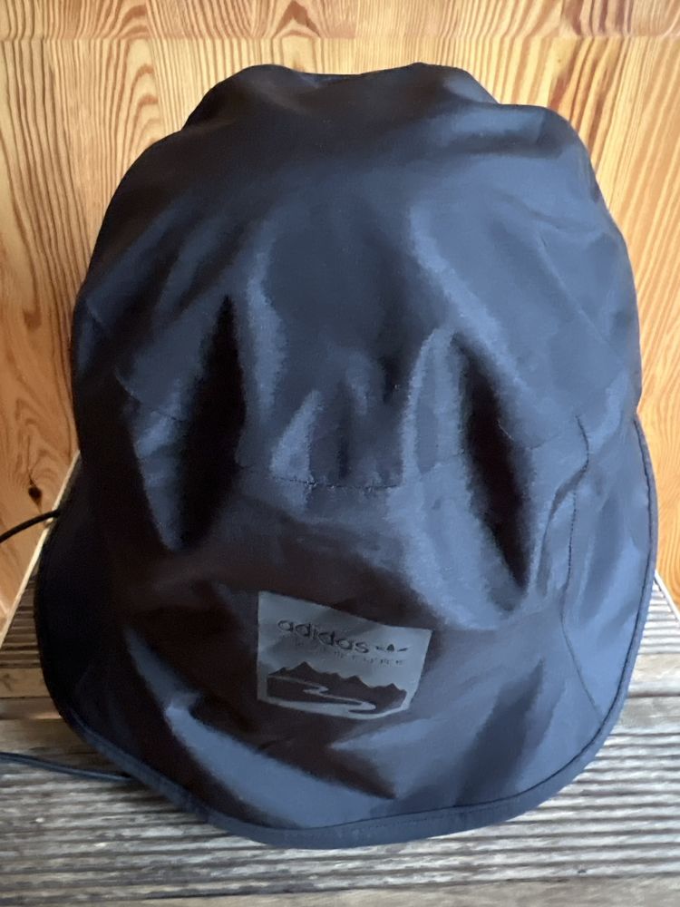 Sprzedam nowy (metki) kapelusz typu bucket firmy Adidas, adventure