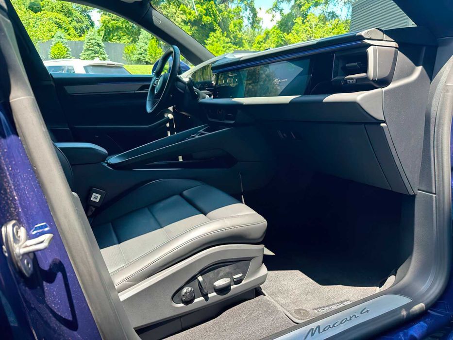 2024 Porsche Macan 4 Electric