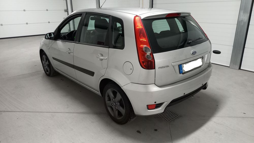 Ford Fiesta 1.4 TDCI Ghia Topo de Gama