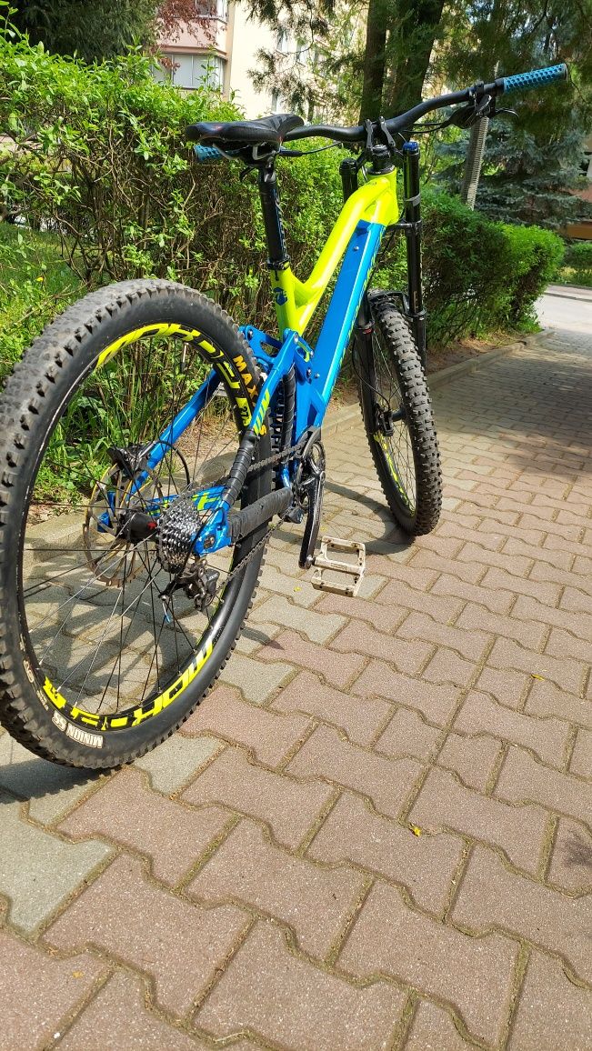 Mondraker summum 27.5 downhill enduro roz. M