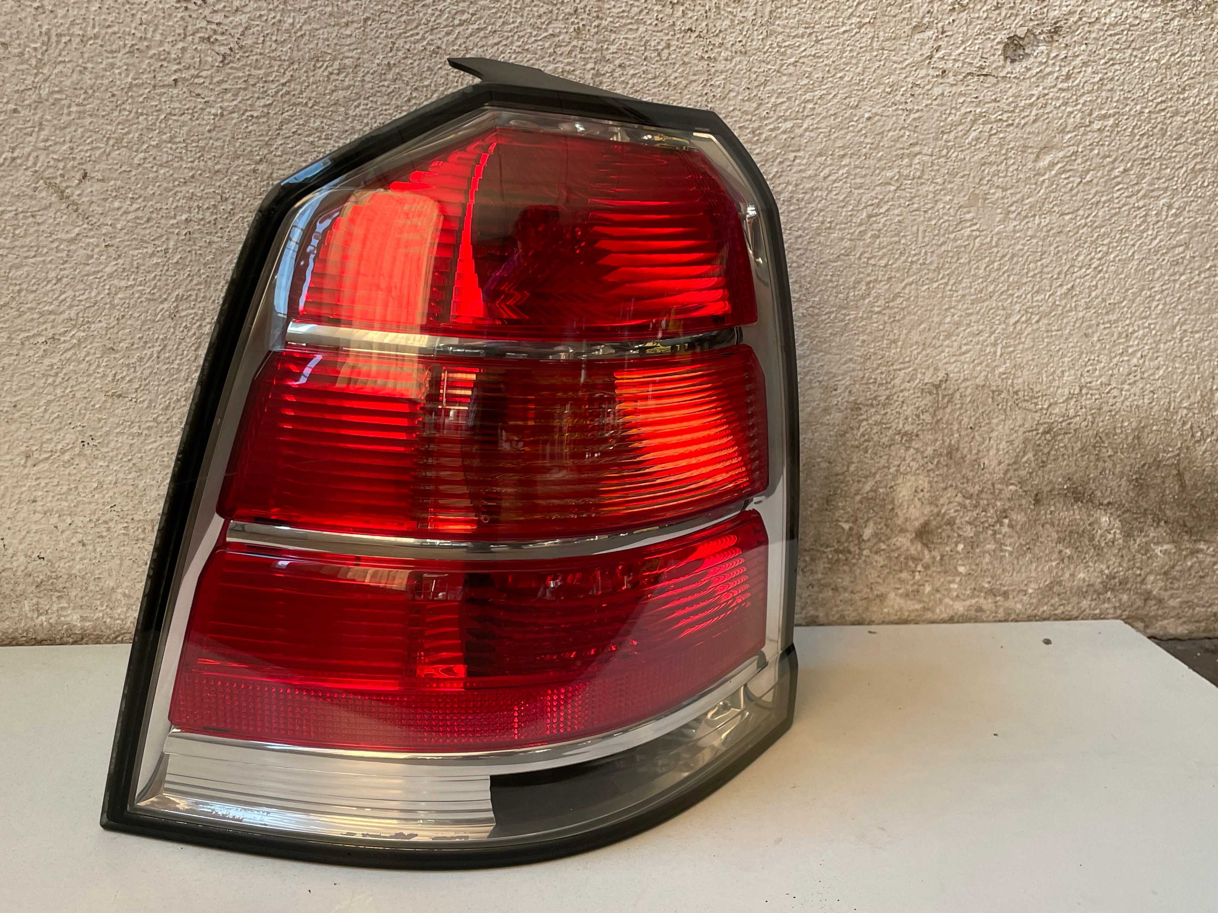 Opel Zafira B 05-08 Lampa Lewy Prawy Tył Lewa Prawa Tylna EUROPA