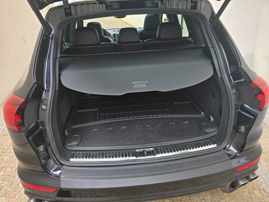 Porsche Cayenne S Hybrid 3.0