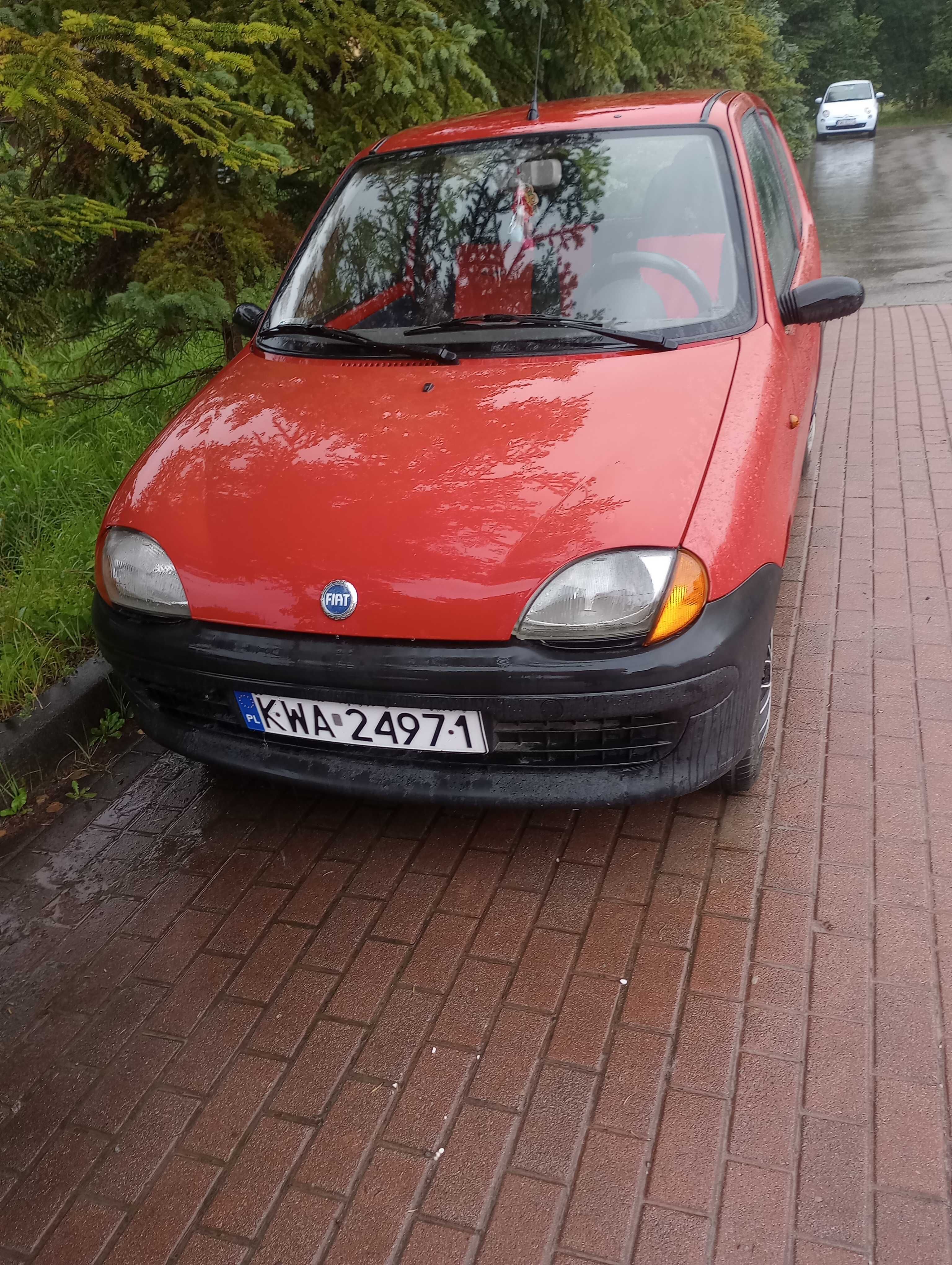 Fiat Seicento czerwony