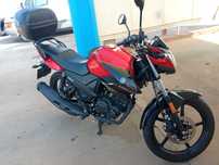 Yamaha YS 125 como nova