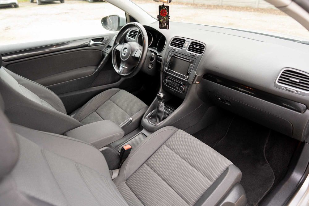 VW Golf VI 1.4 MPI 80KM * climatronic * 2x PDC * sam parkuje * zadbany