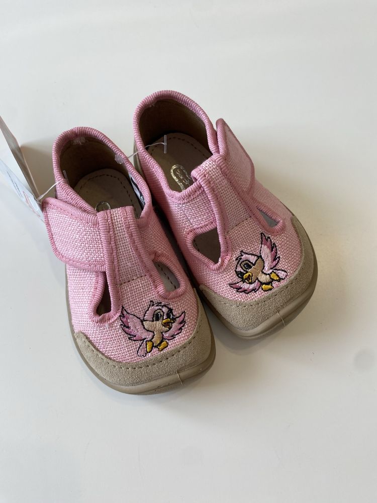 Kapcie Barefoot rozmiar 24