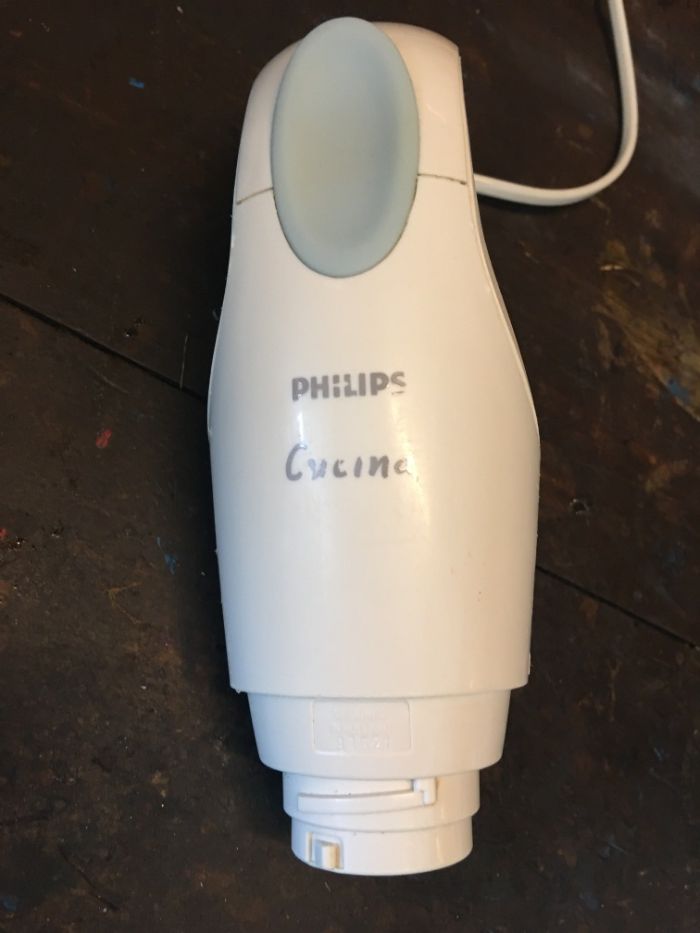 Varinha mágica Philips Cucina a trabalhar como nova, mas sem o pé.